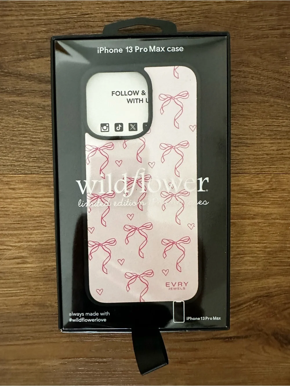 Wildflower Case x EVRY JEWELS Pink Bows & Hearts Case iPhone 13 Pro Max Limited